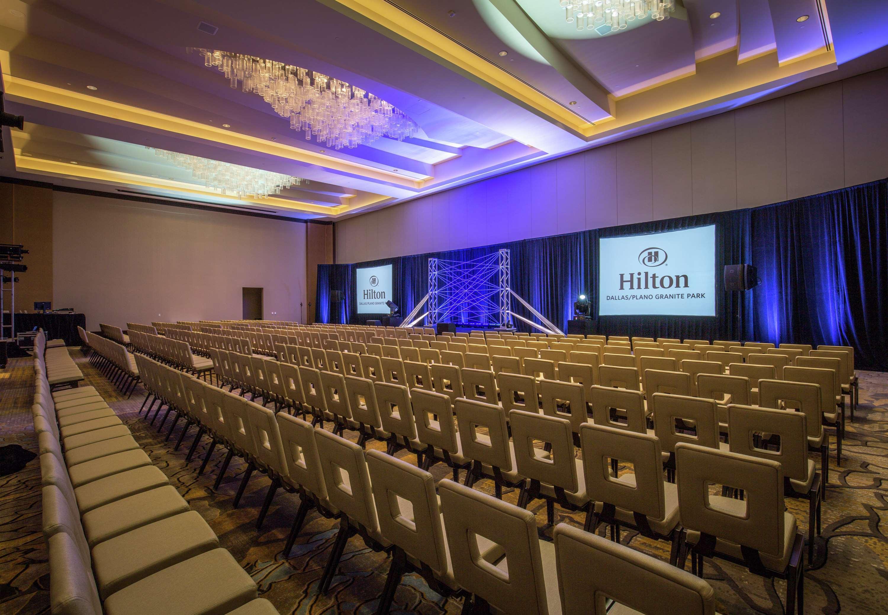 Hilton Dallas/Plano Granite Park Eksteriør bilde