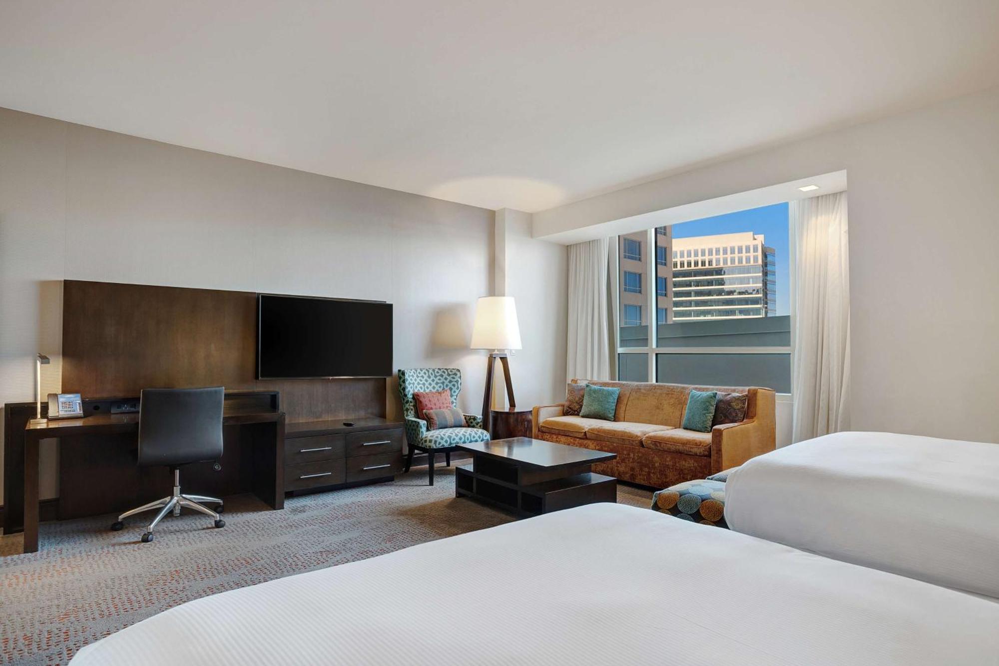 Hilton Dallas/Plano Granite Park Eksteriør bilde