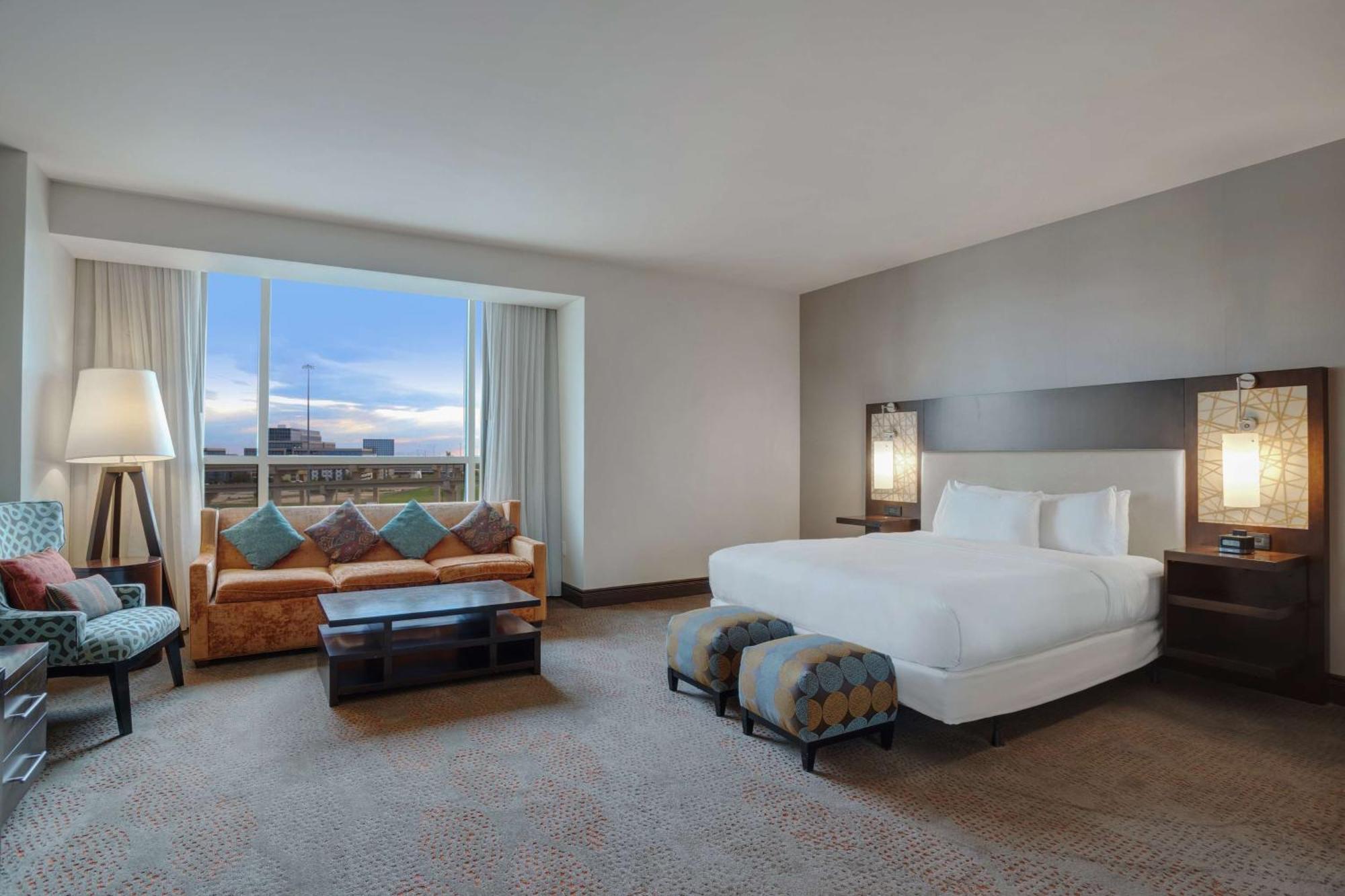 Hilton Dallas/Plano Granite Park Eksteriør bilde