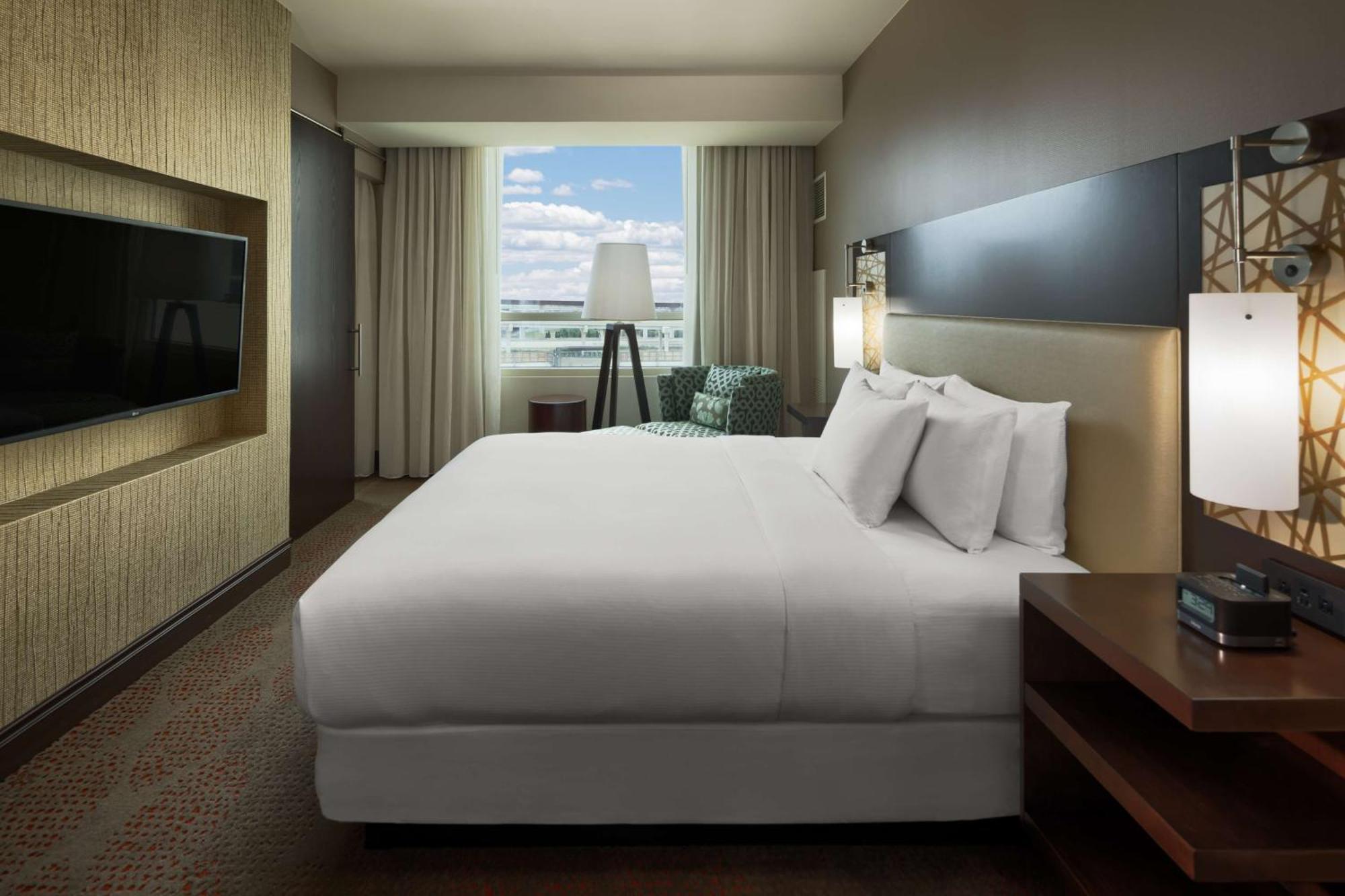 Hilton Dallas/Plano Granite Park Eksteriør bilde