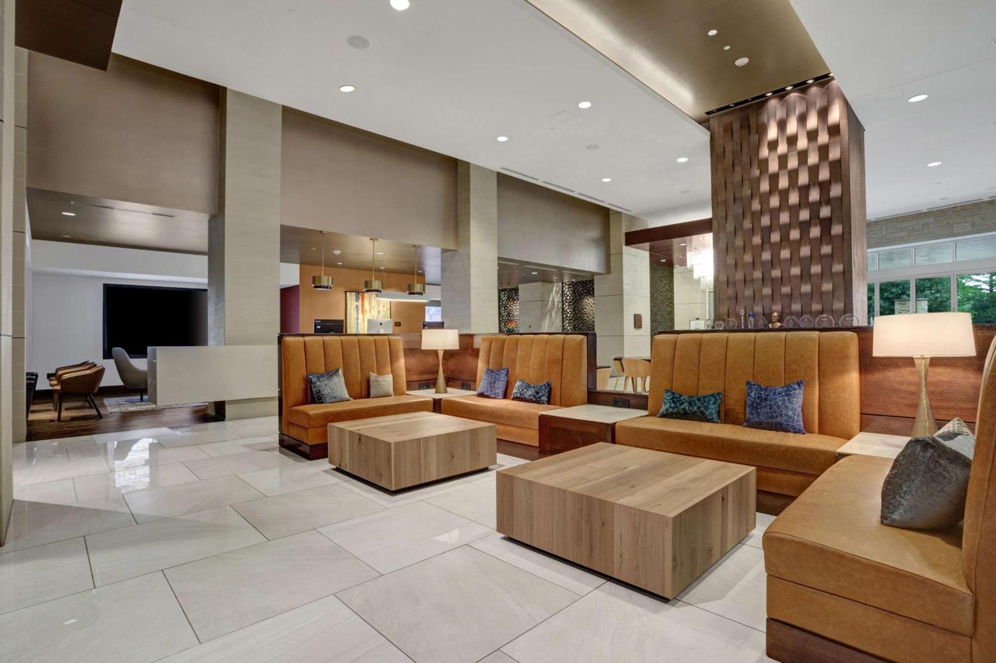 Hilton Dallas/Plano Granite Park Eksteriør bilde