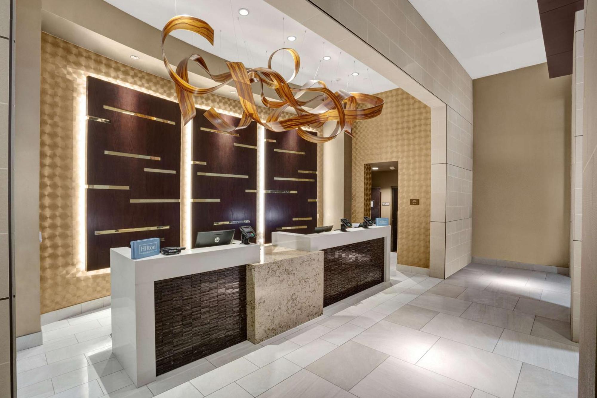 Hilton Dallas/Plano Granite Park Eksteriør bilde