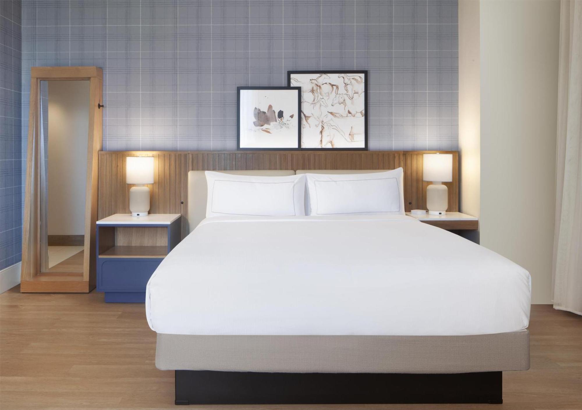 Hilton Dallas/Plano Granite Park Eksteriør bilde